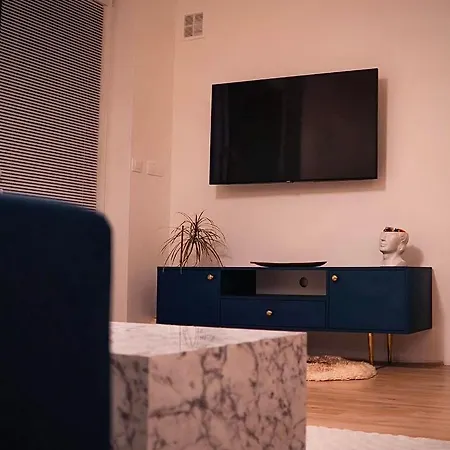 New-built Center W. Tatra Mountains Views Apartament Liptowski Mikułasz